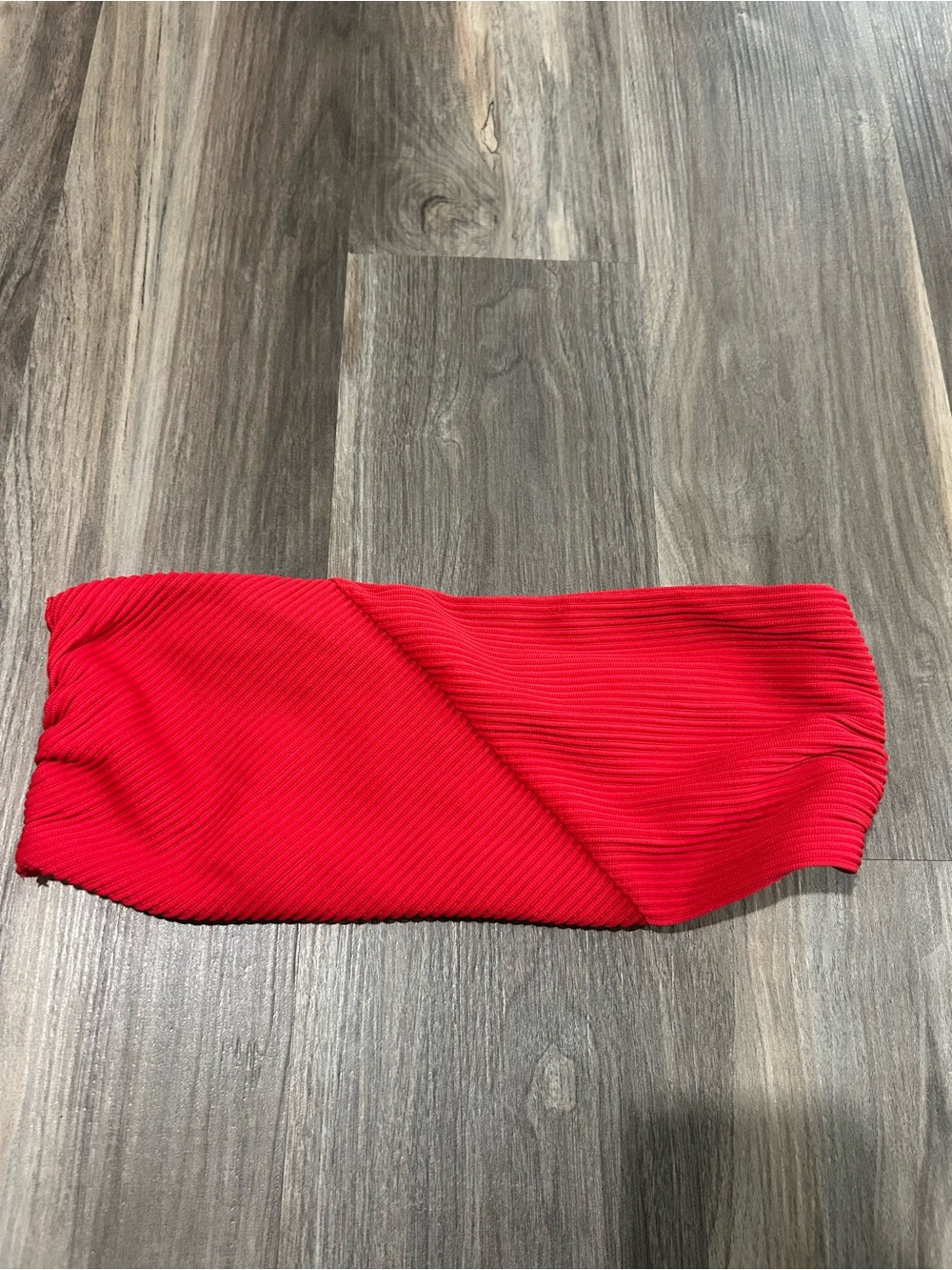 Red ribbed bandeau bikini top